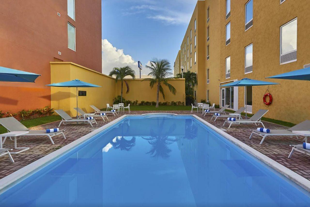 City Express Junior By Marriott Cancún Kültér fotó