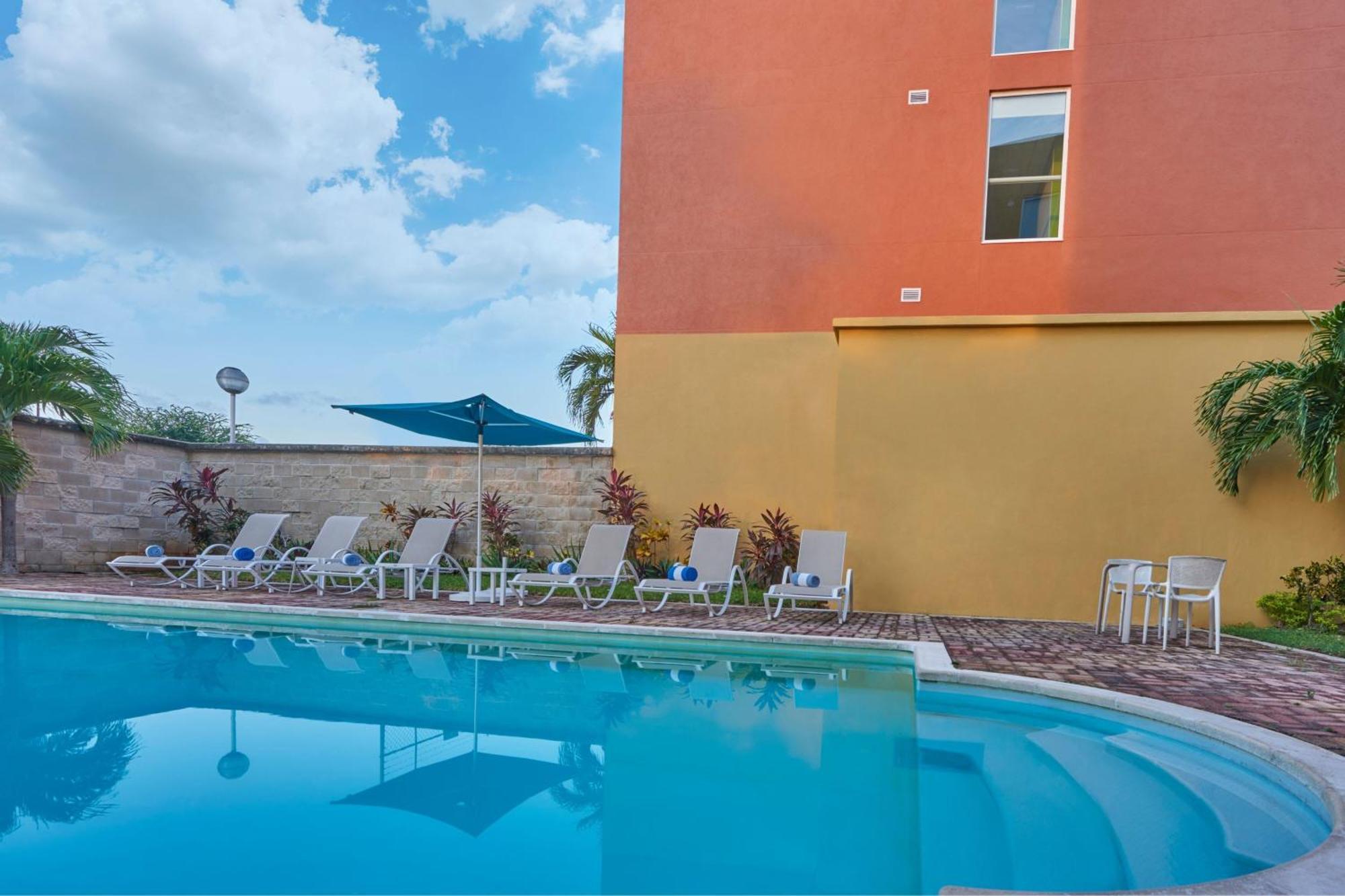 City Express Junior By Marriott Cancún Kültér fotó
