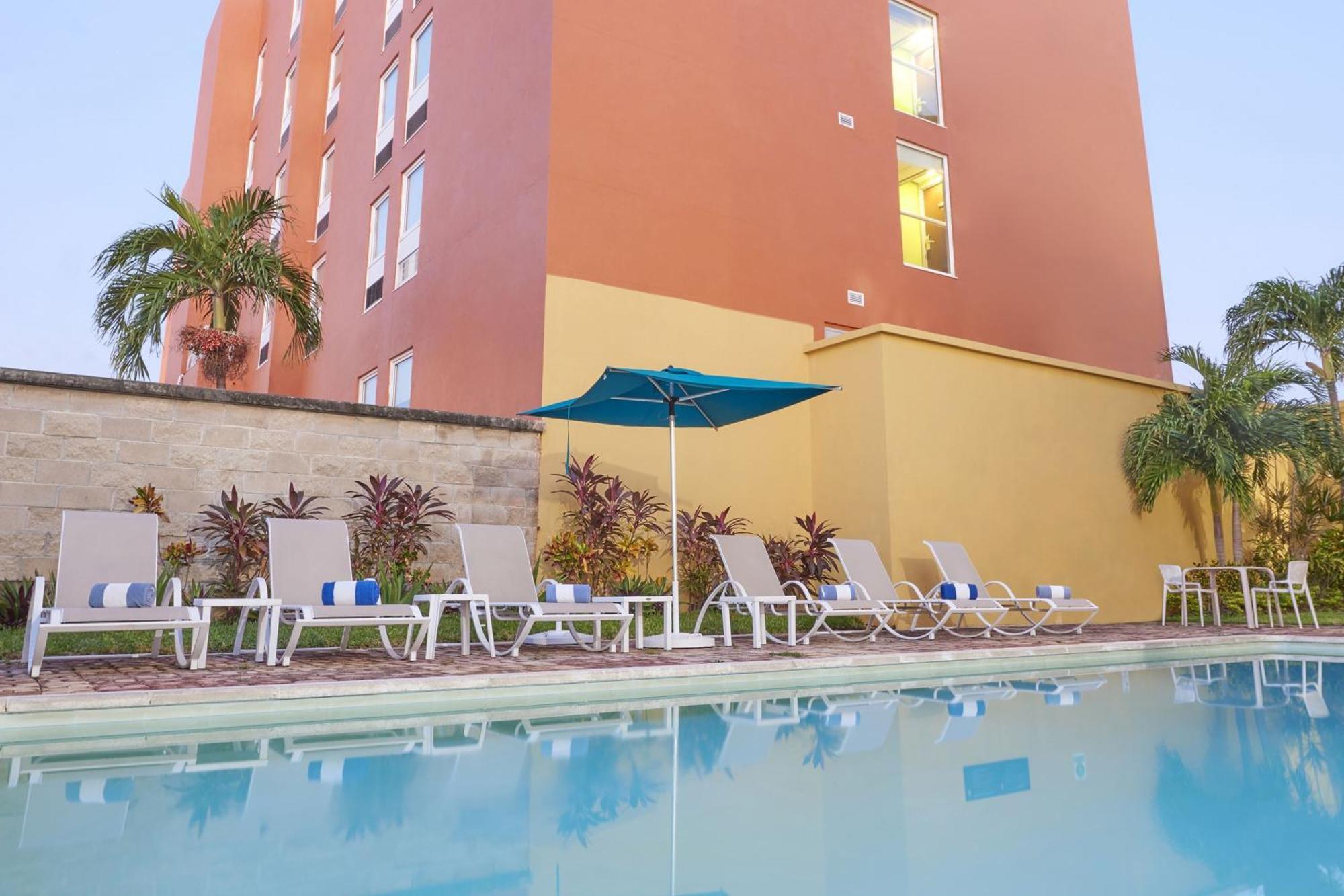 City Express Junior By Marriott Cancún Kültér fotó