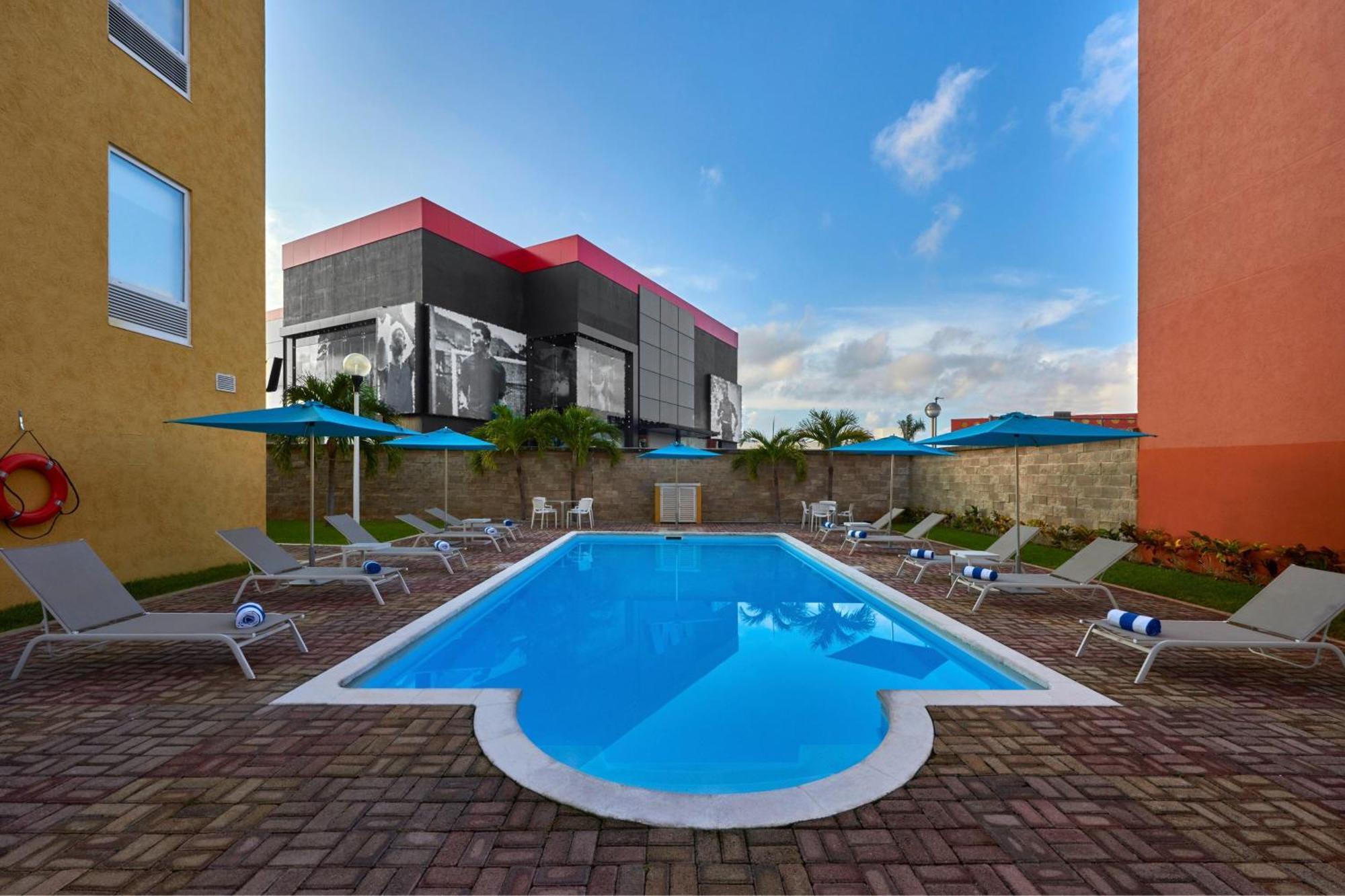 City Express Junior By Marriott Cancún Kültér fotó
