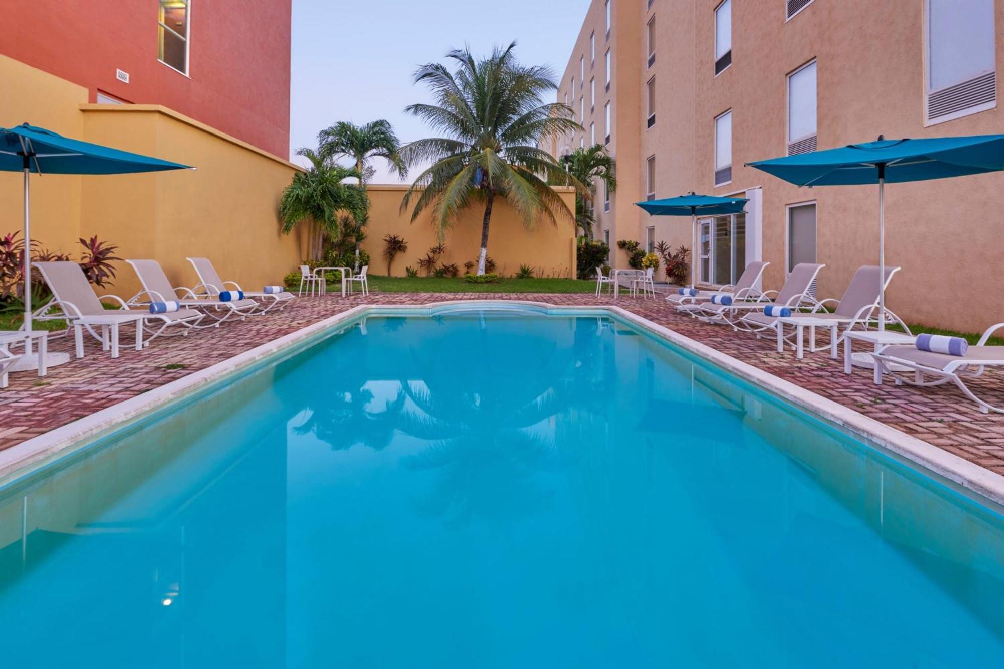 City Express Junior By Marriott Cancún Kültér fotó